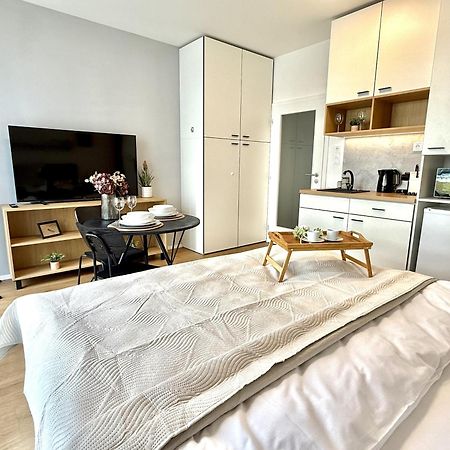 City Relax Apartments With Free Parking, 10 Mins Walk To City Centre Brno Bagian luar foto