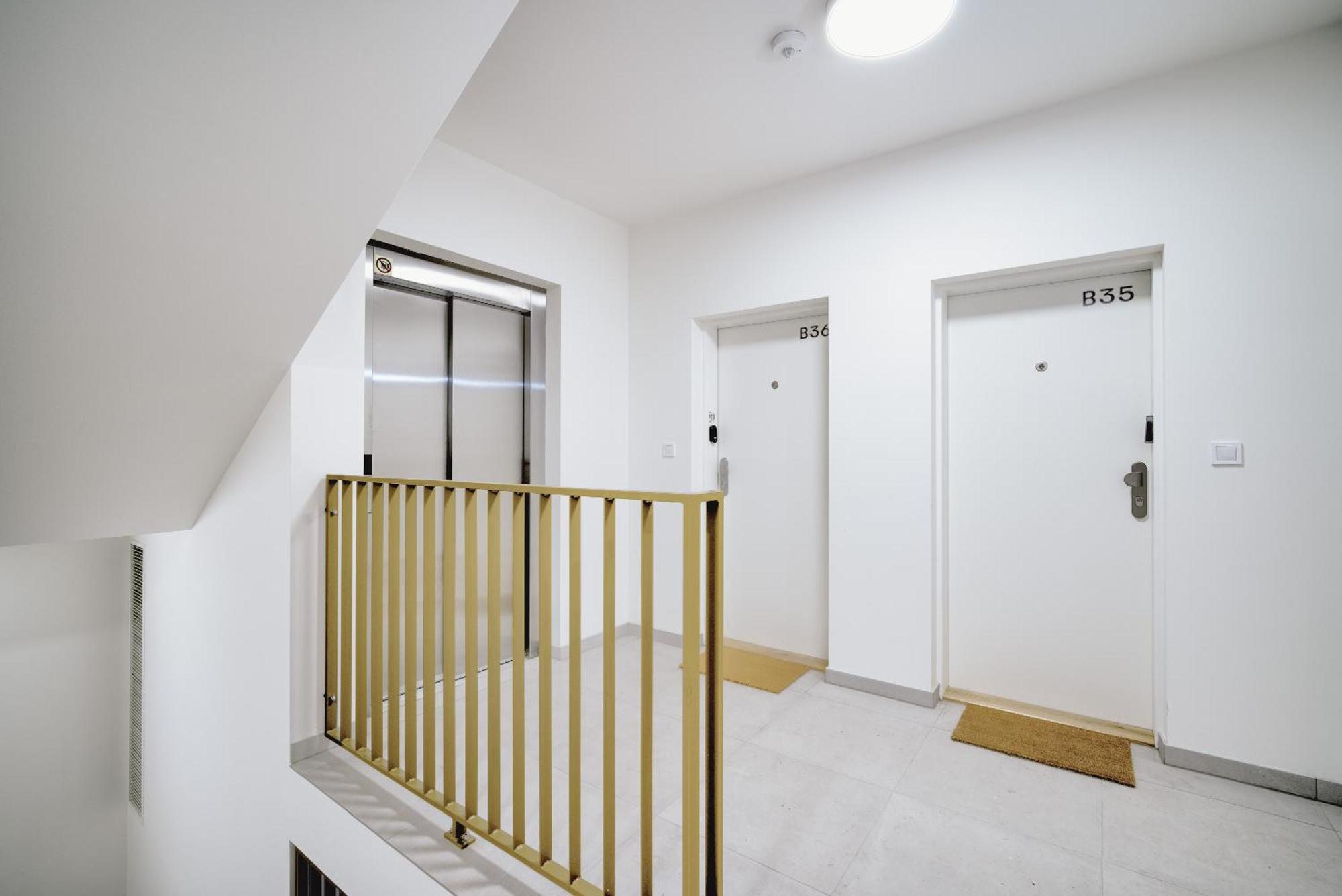 City Relax Apartments With Free Parking, 10 Mins Walk To City Centre Brno Bagian luar foto