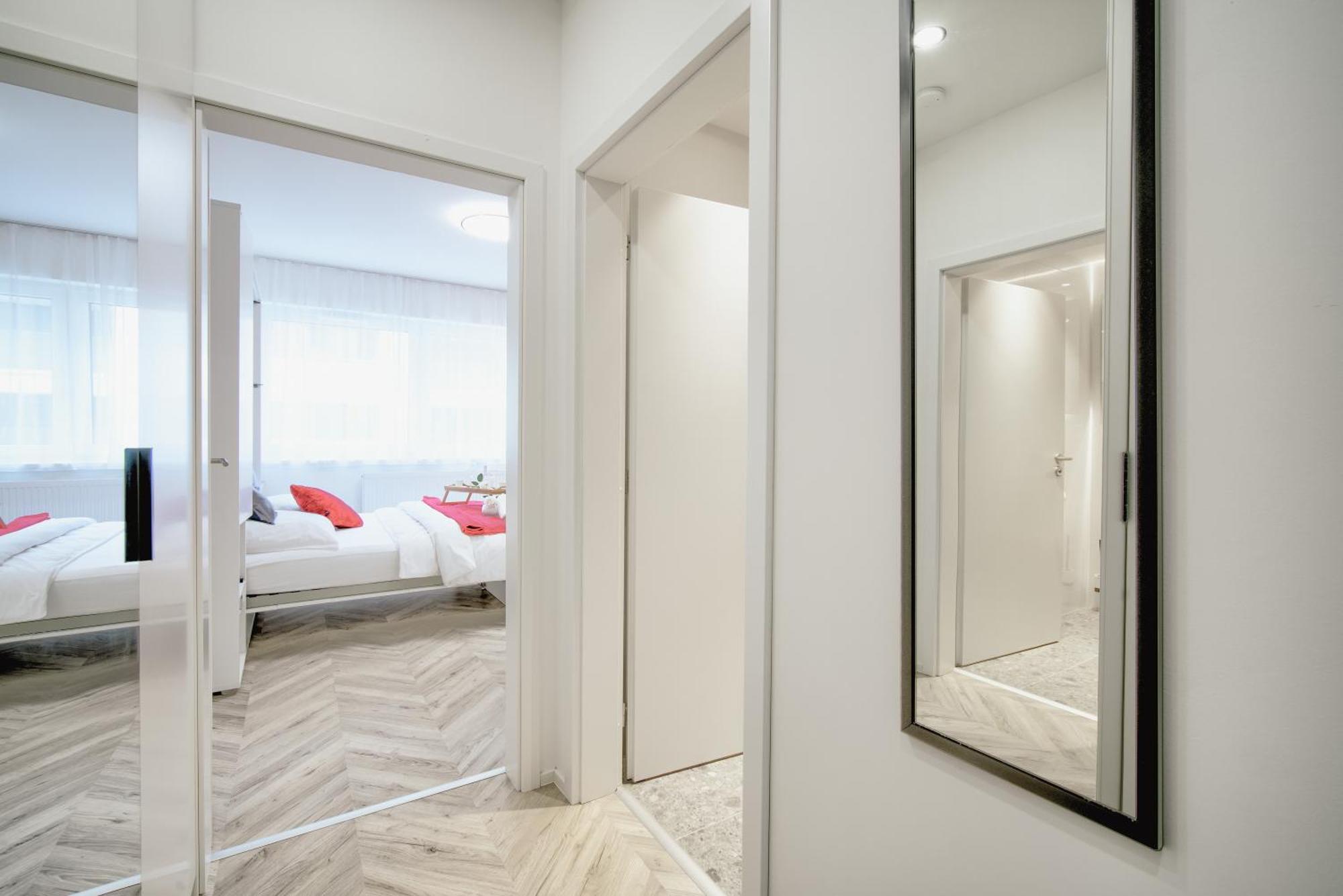 City Relax Apartments With Free Parking, 10 Mins Walk To City Centre Brno Bagian luar foto