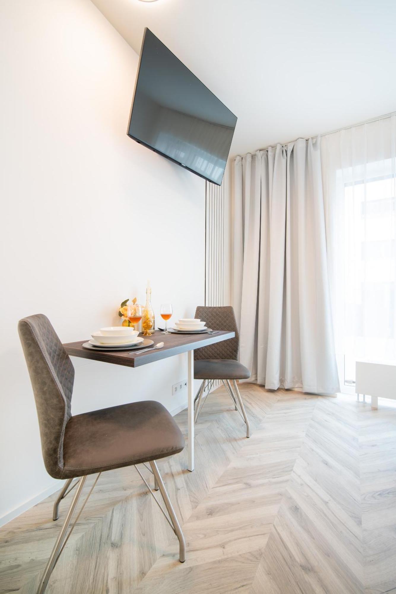 City Relax Apartments With Free Parking, 10 Mins Walk To City Centre Brno Bagian luar foto